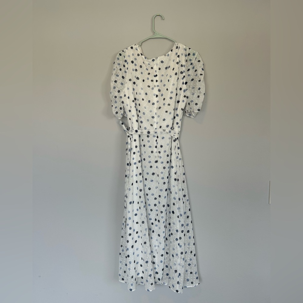 NWT! DKNY Midi White and Blue Polka Dots Wrap Dress with Puff Sleeves! Size 14W! - Picture 8 of 12